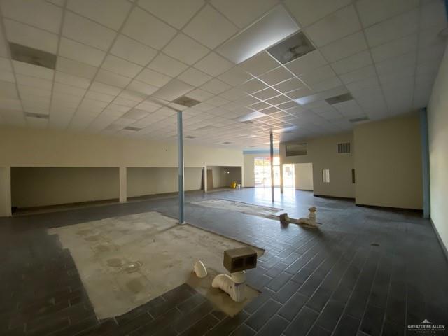 4-Star Retail Space